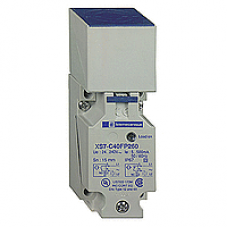 XT7C40FP262 - capacitive sensor - XT7 - 40 x 40 x 117 - plastic - Sn 15 mm - 24..240 V AC, Schneider Electric